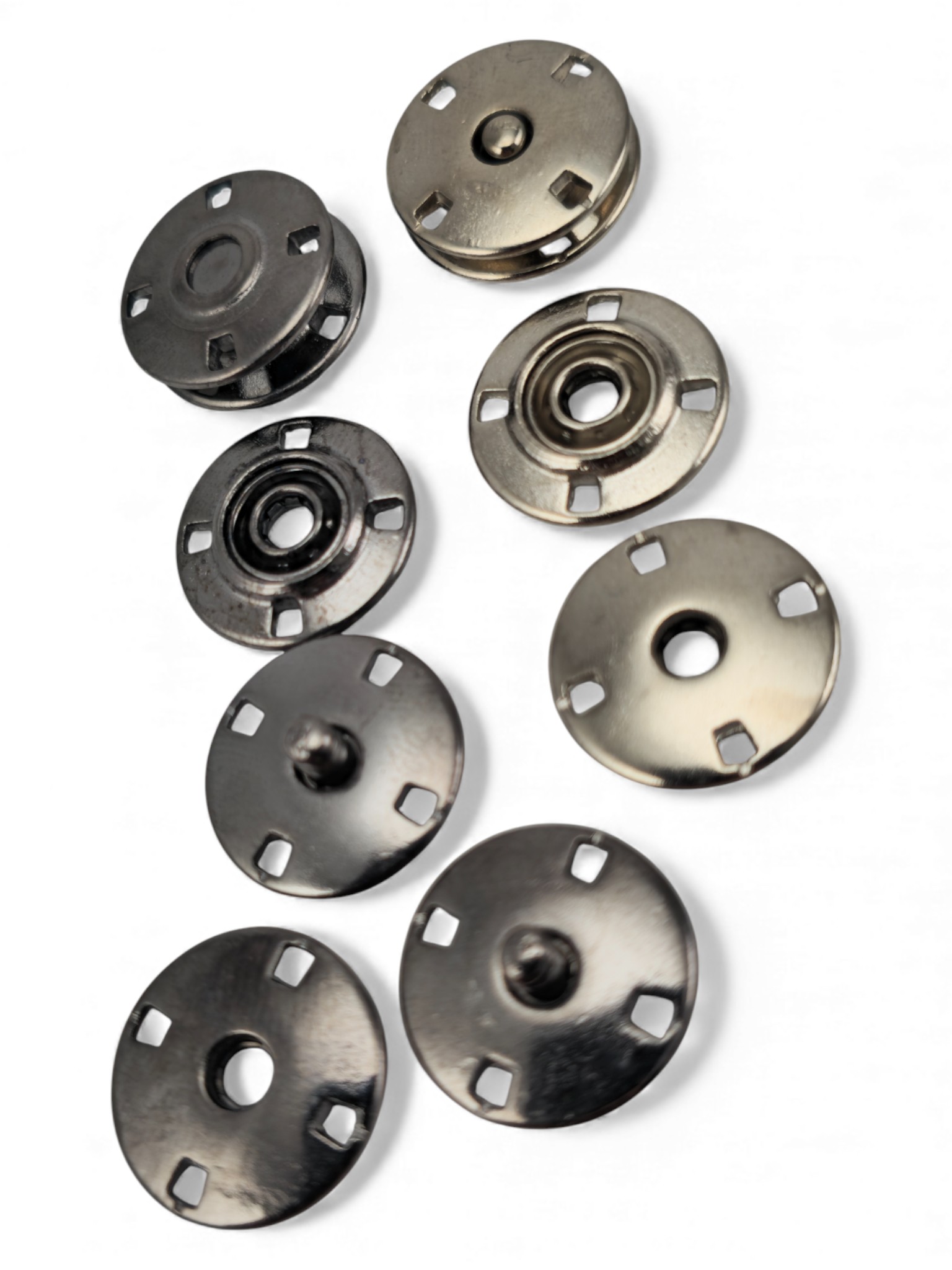 4 Delikli Yuvarlak Çıtçıt  Dikiş Yuvalı 17 mm  - 26 boy E 2281