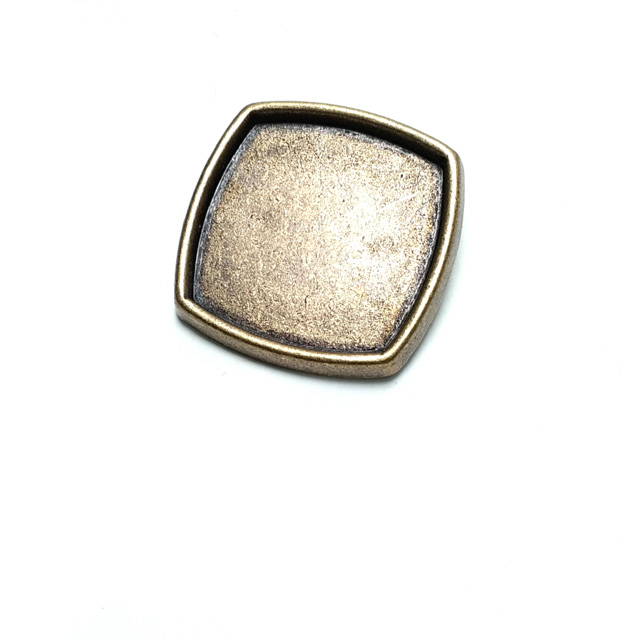 30 mm 48 boy  Alttan dikme düğme