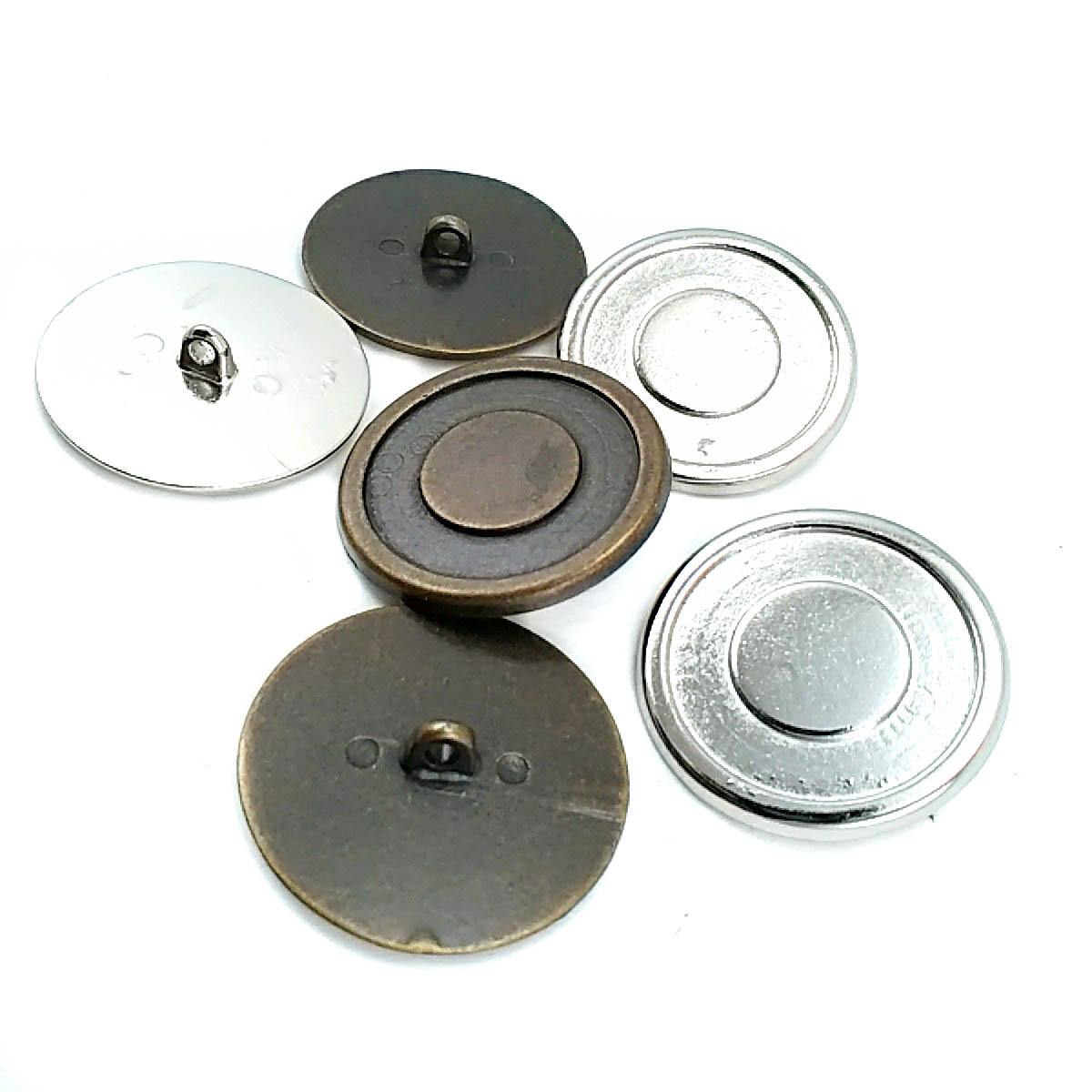 Enamelled coat and leather coat shank button 33 mm - 53 L - E 1085