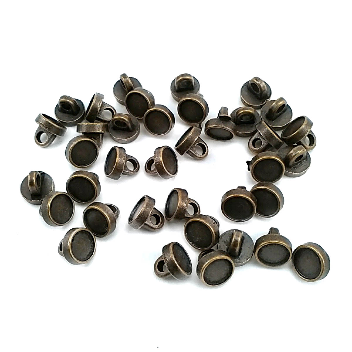 7.7 mm - 13 boy Metal Ayaklı Mineli Düğme E 1513