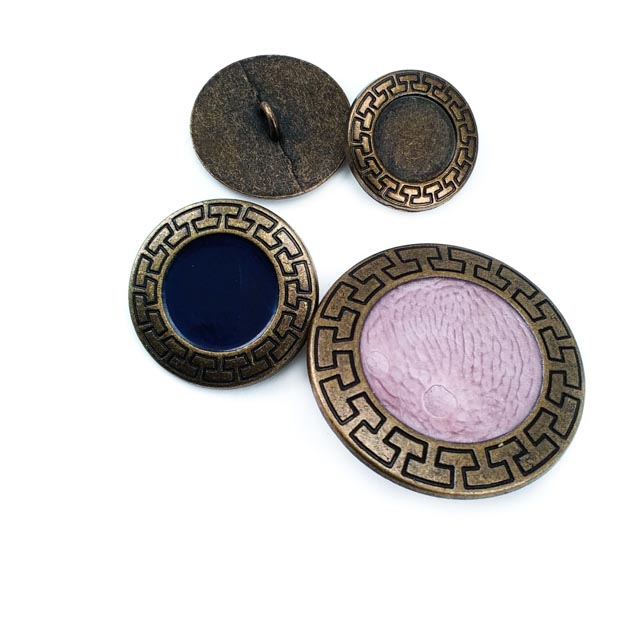 Desenli dikme Ayaklı düğme  21 mm - 34 boy E 180