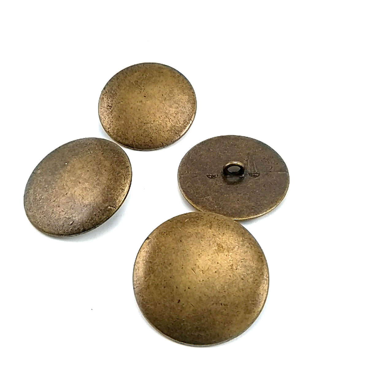 29 mm - 46 L Curved Metal Shank Button E 726