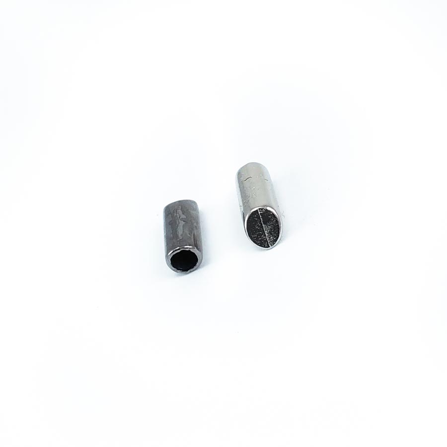 Lace end metal diameter 5 mm length 14 mm