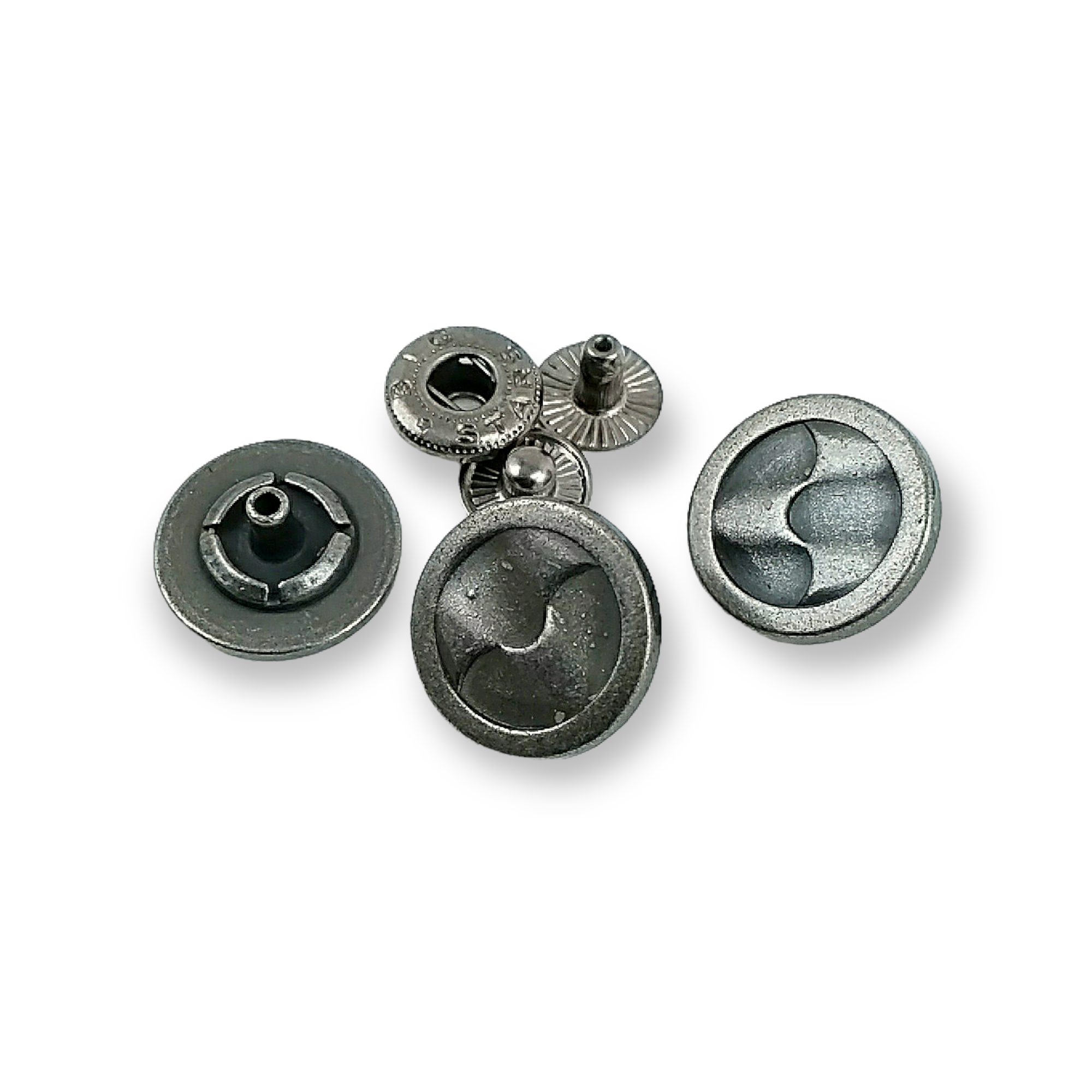 Stylish Patterned Snap Button in 17 mm - 27 L E 1457