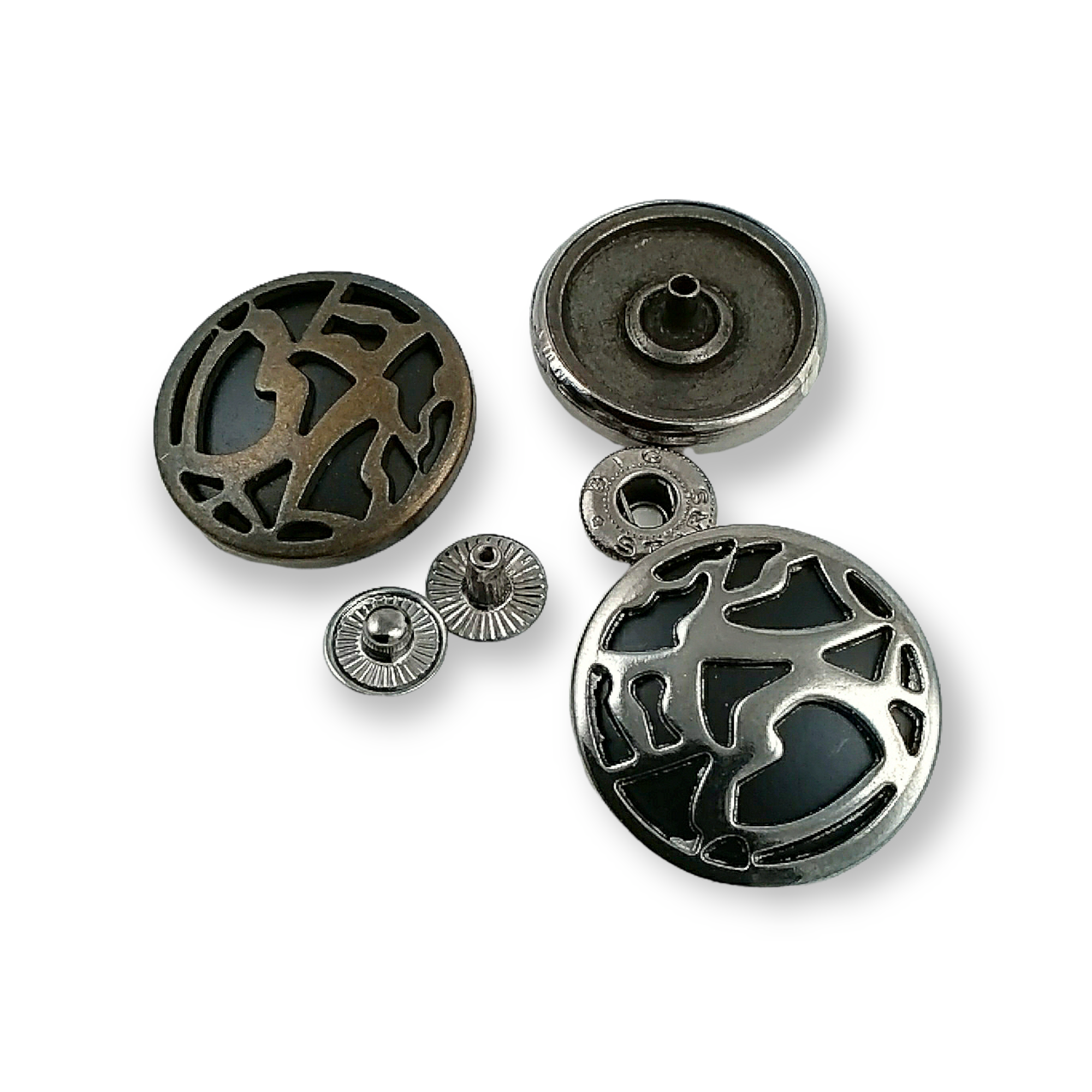 28 mm - 44 L Enamel Coat and Coat Snap Button E 1472