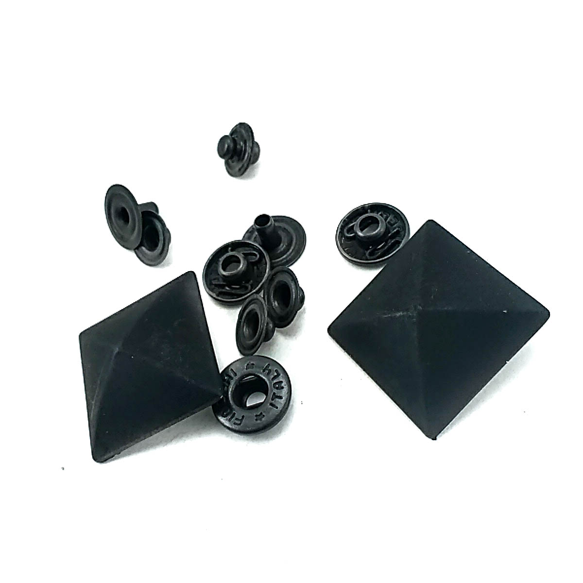 19 x 19 mm Pyramid Shape Snap Fasteners Button E 1697