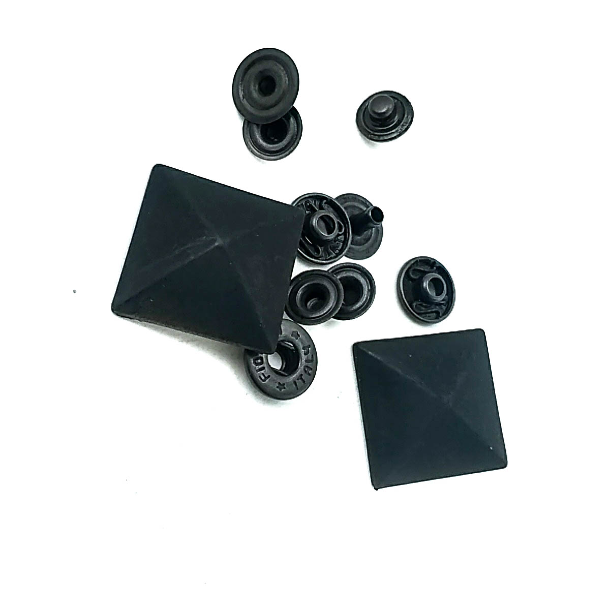 19 x 19 mm Pyramid Shape Snap Fasteners Button E 1697