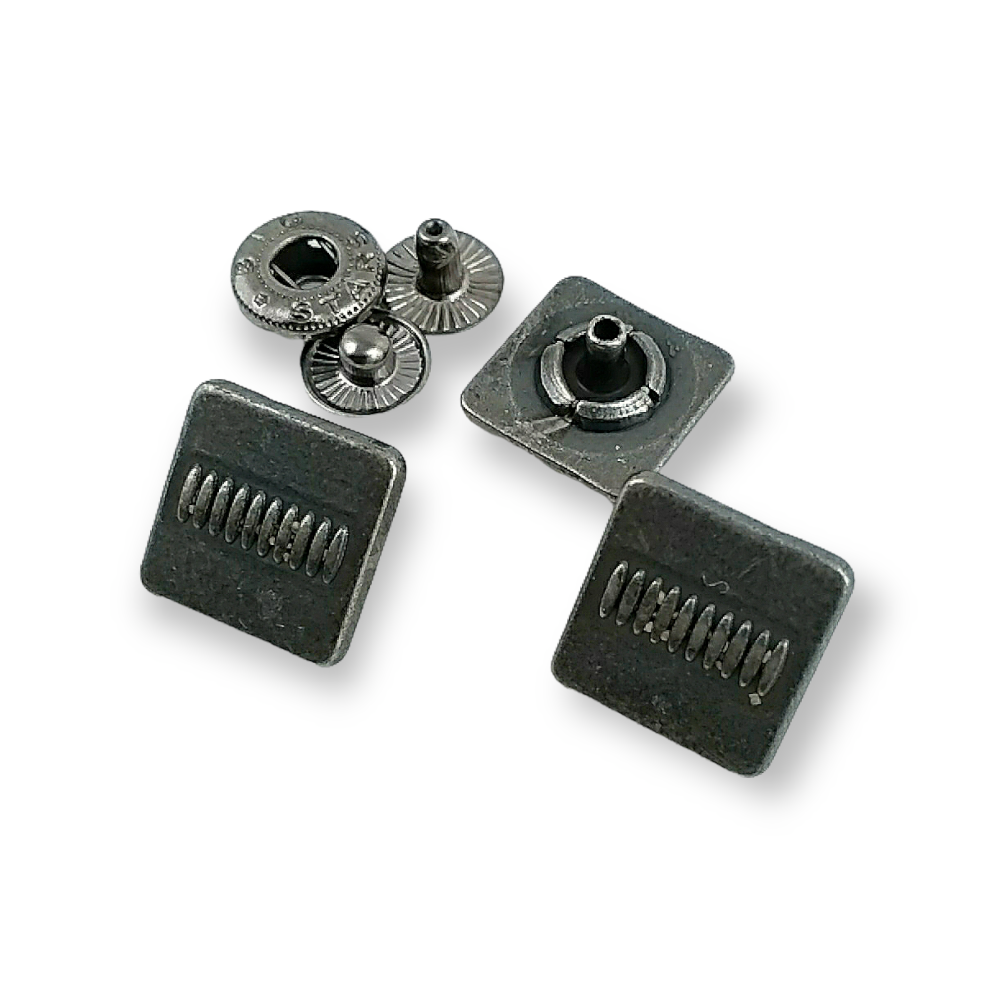 15 x 15 mm Çıtçıt Düğme Kare Şekil Ortası Desenli E 170
