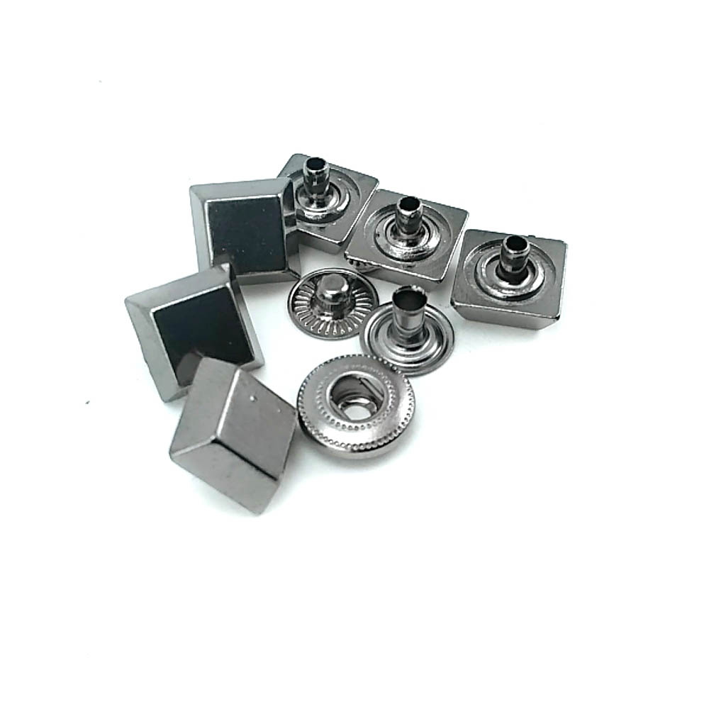 11 x 11 mm Kare şekil metal çıt çıt düğme