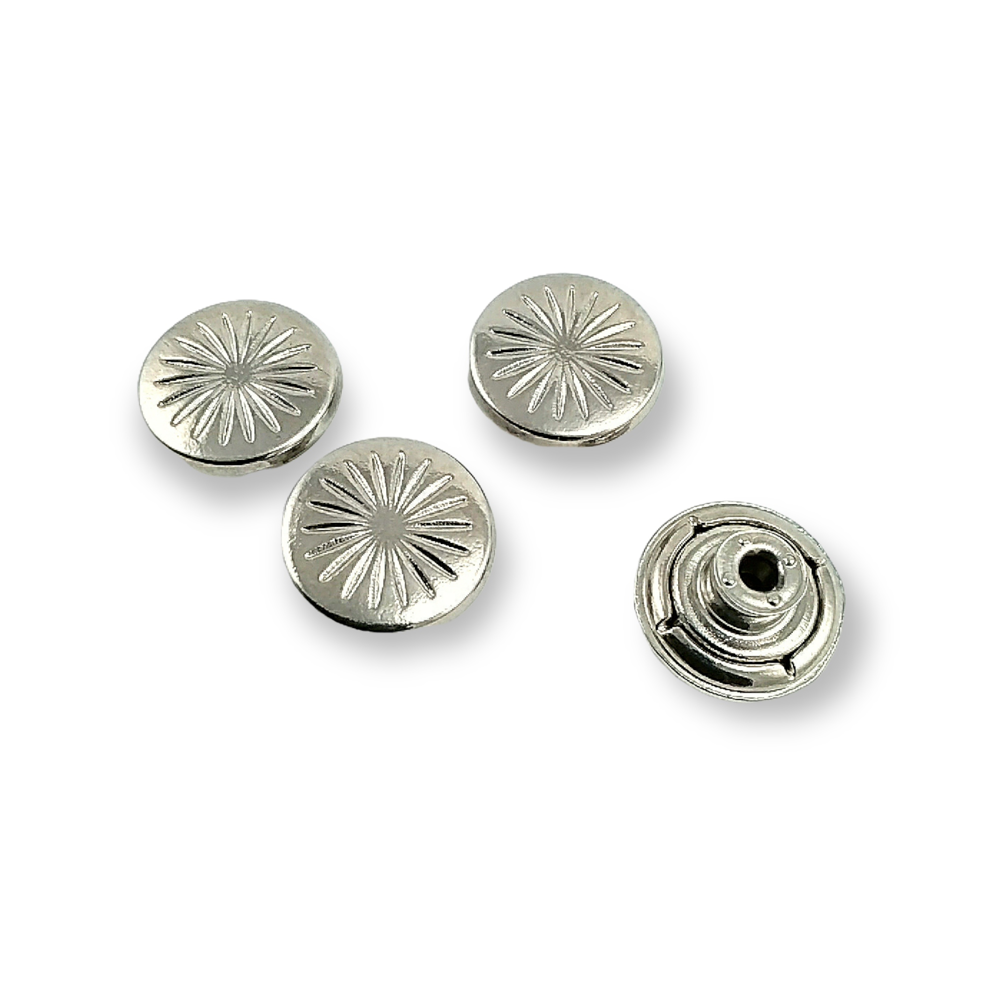 17 mm 27 Boy Yıldız Desenli Çakma Düğme  E 732