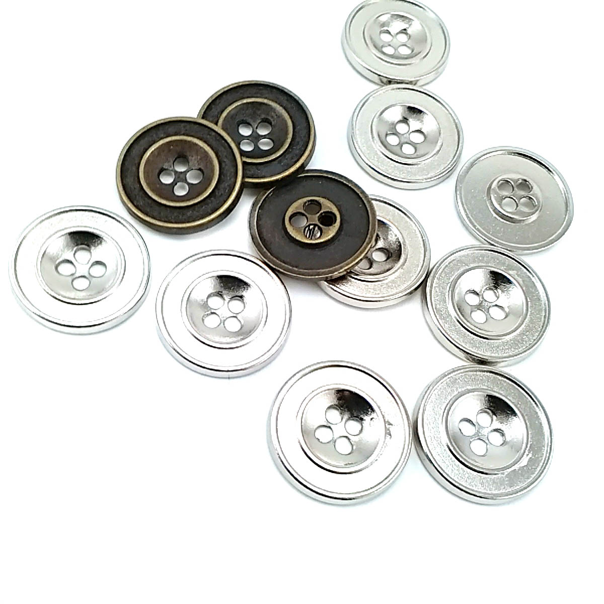 25 mm 40 boy İki Delikli Mineli Metal Düğme Mont ve Trençkot Düğmesi E 774