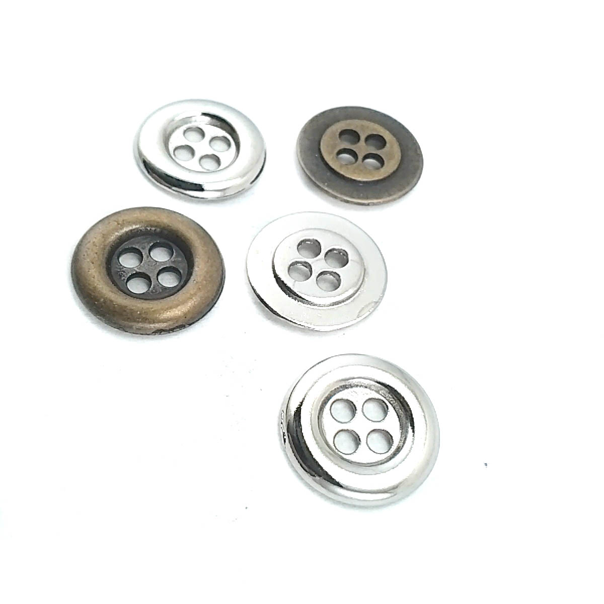 Dört Delikli Metal Düğme 16 mm 26 lignes