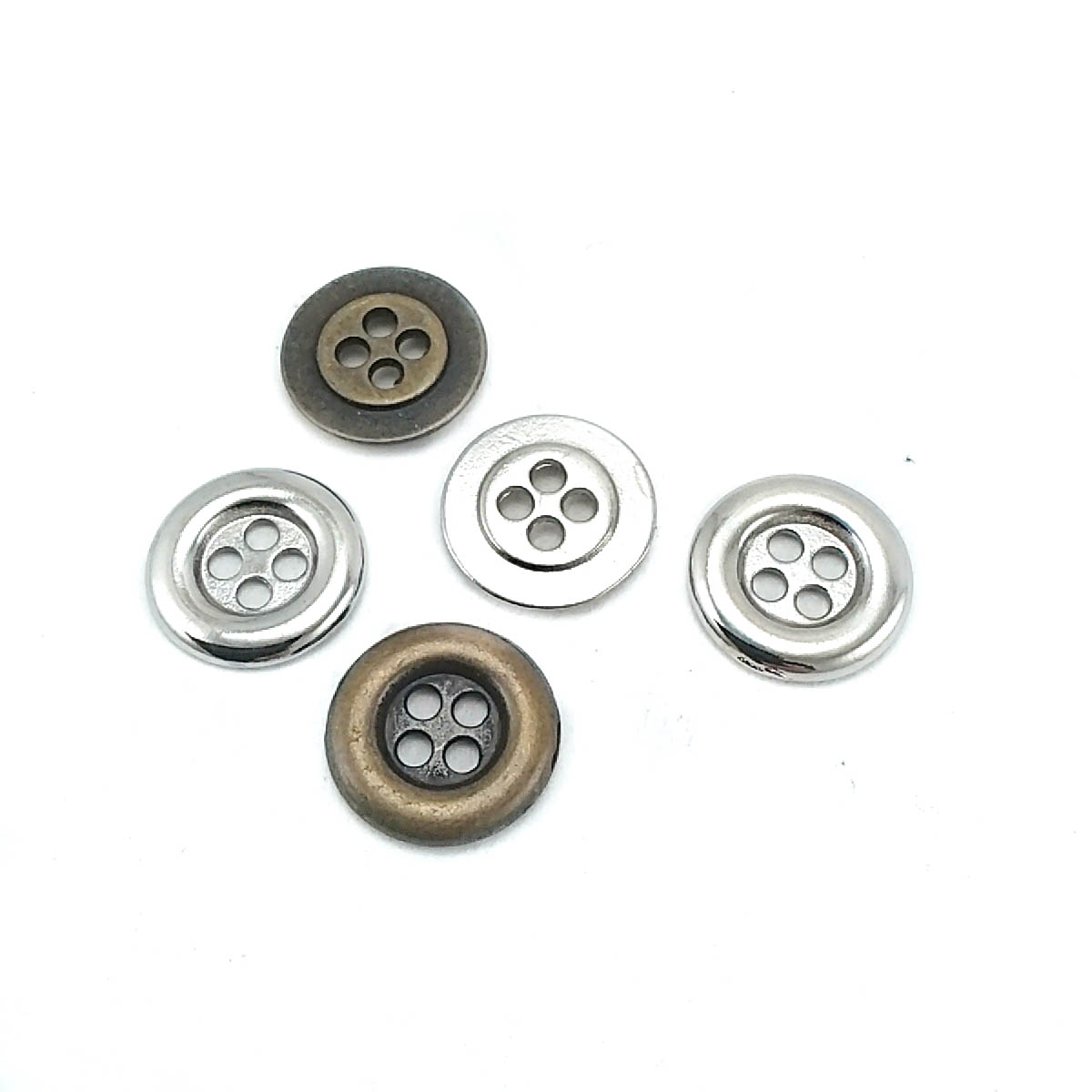 Dört Delikli Metal Düğme 16 mm 26 lignes