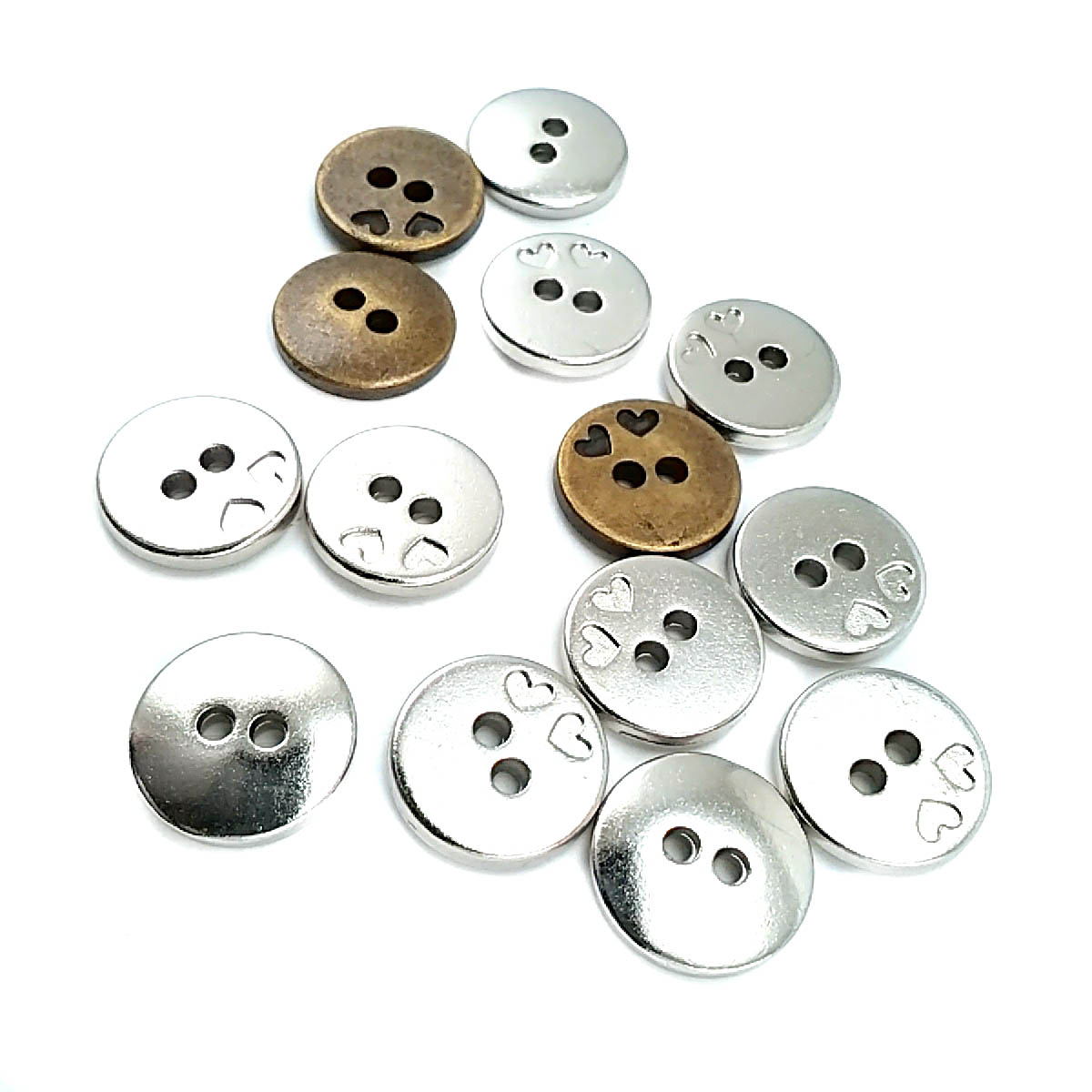 17 mm 28 boy İki delikli Kalp Desenli Dikme Düğme