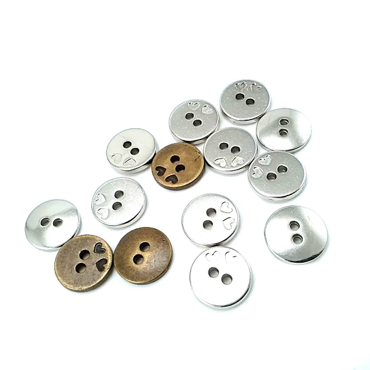 17 mm 28 boy İki delikli Kalp Desenli Dikme Düğme