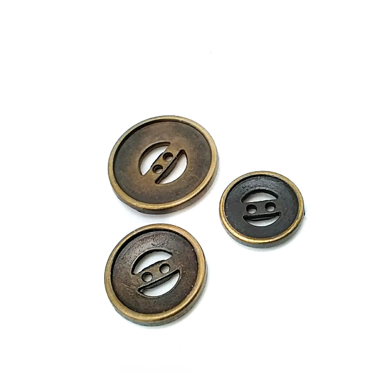 23 mm İki delikli dikme metal düğme 37 lignes