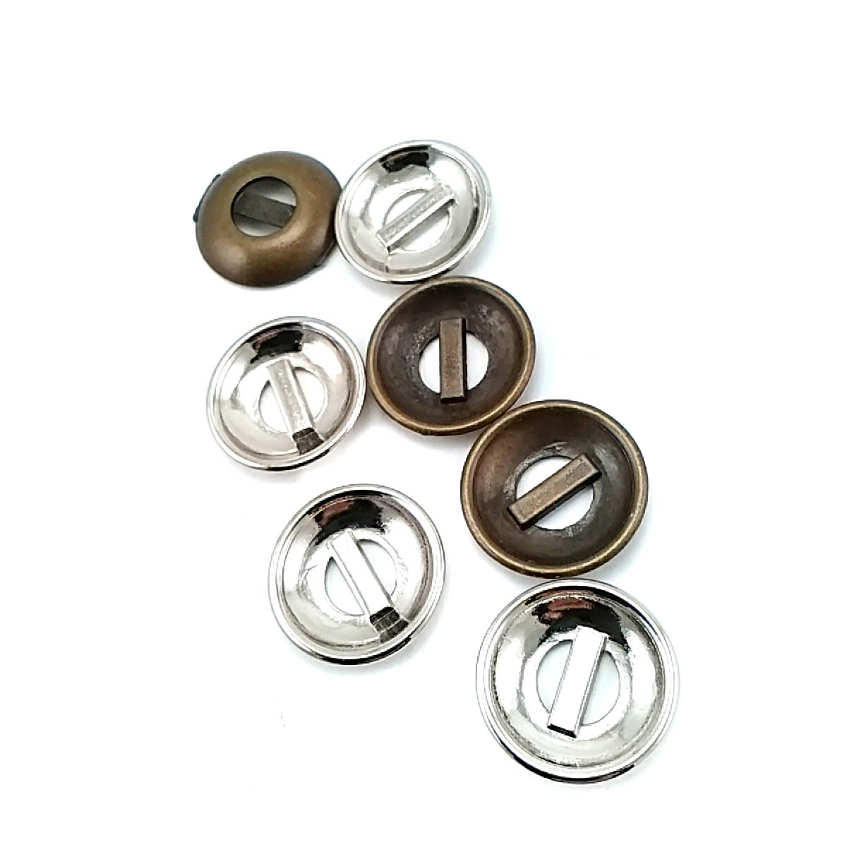 19 mm 2 Delikli Metal Düğme 31 lignes