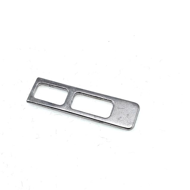 28 mm x 8 mm Sade Fermuar Elciği