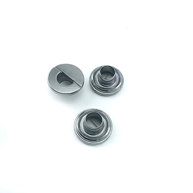 Round zamak eyelet diameter 14 mm E 2070