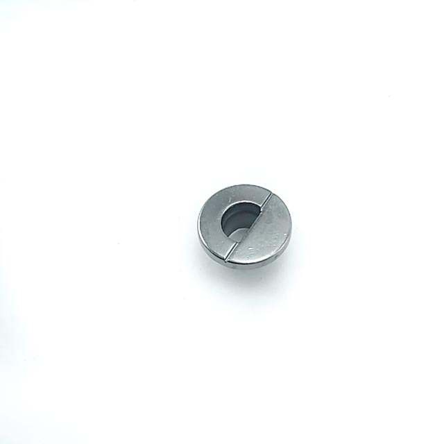 Round zamak eyelet diameter 14 mm E 2070