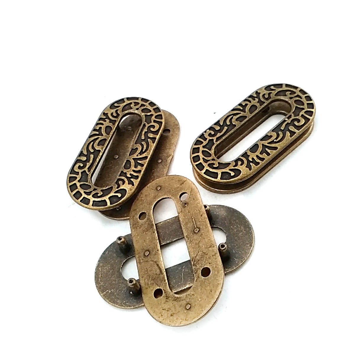 Oval kenarlı ve desenli metal kuşgözü 28 x 40 mm E 664