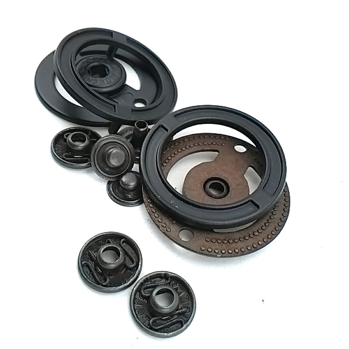 33 mm  yuvarlak çift parça çıt çıt düğme