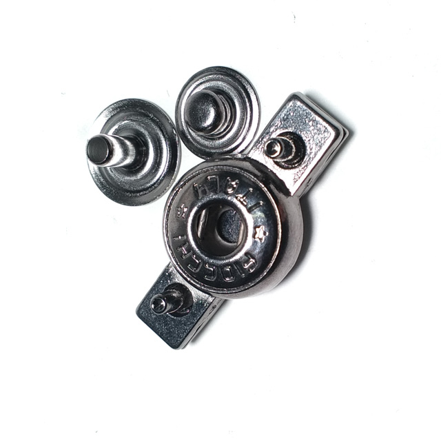 30 x 7 mm Çubuk şekil çift parça çıtçıt düğme