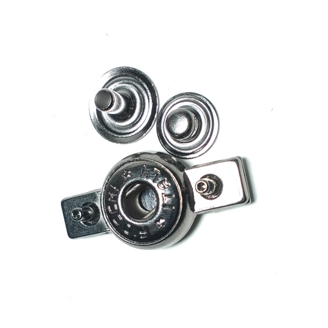 30 x 7 mm Çubuk şekil çift parça çıtçıt düğme