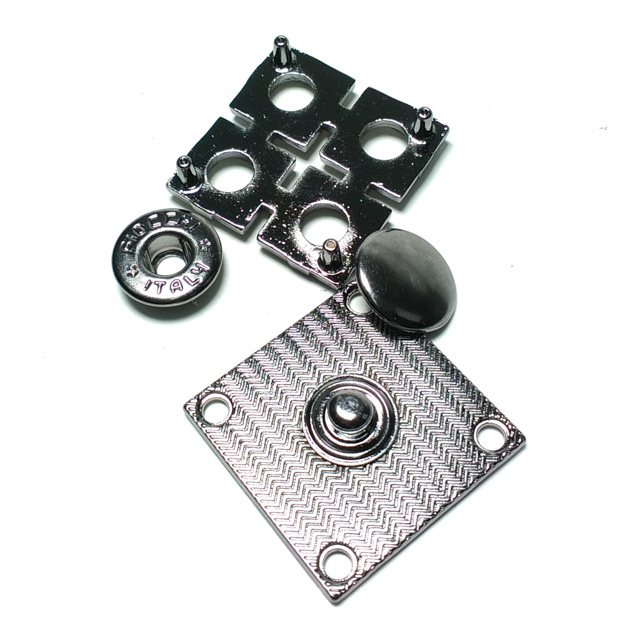 Square snap button 25 x 25 mm