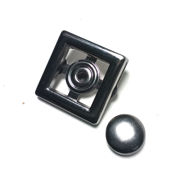 Eyelet Two-piece square snap button 24 x 24 mm