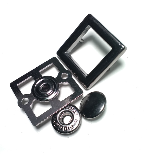 Eyelet Two-piece square snap button 24 x 24 mm