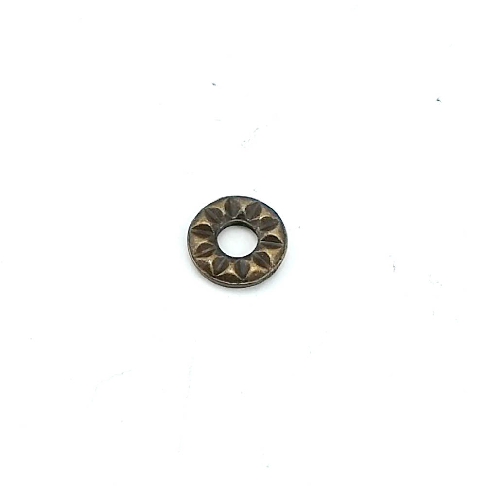 7 mm Ring Shaped Pyramid Metal Frame Buckle E 34